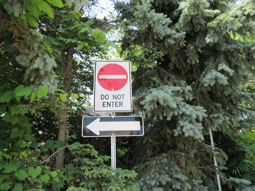 robots.txt vs. noindex: Blocking Crawling Is Not Blocking Indexing